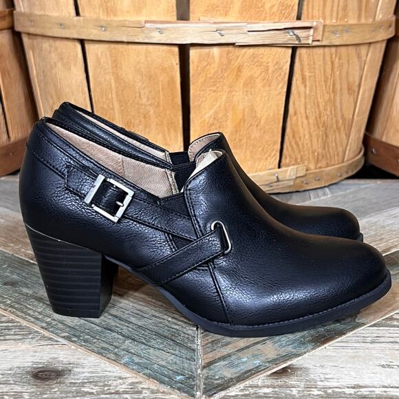 Life Stride Jenson Faux Black Leather Memory Foam Slip-On Booties Womens Size 5 - Picture 1 of 11